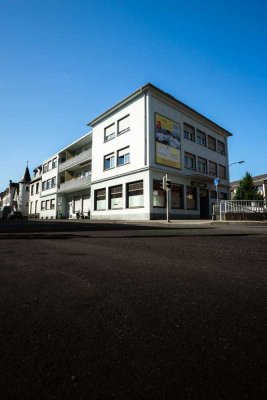 Exklusive Moderne Traumfläche – ideal für Büro, Praxis oder Studio