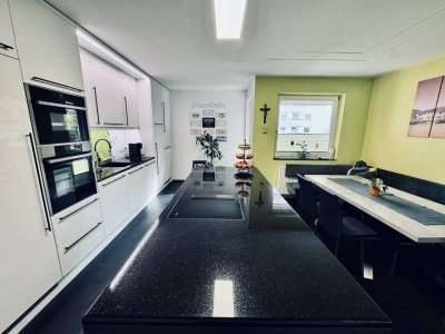 Mietwohnung in Wattens: Stilvoll wohnen auf 84,5 m² mit Balkon, Design-Küche und Tiefgaragen-Abstellplatz