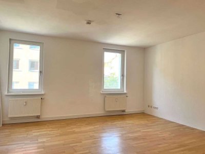 Attraktive 4-Zimmer-Etagenwohnung – Stadtpark nur wenige Schritte entfernt