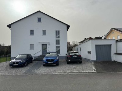 Sanierte 3-Zimmer-Wohnung mit Balkon und neue EBK + 2 Stellplätze in Buxheim