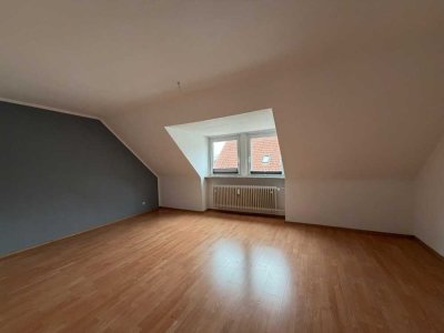 Dachgeschosswohnung in Braunschweig-Lehndorf zu vermieten!
