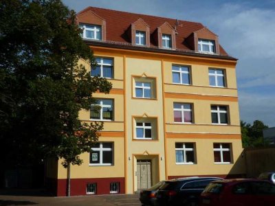 kleine, feine, ruhige Dachgeschosswohnung im Zentrum von Finsterwalde