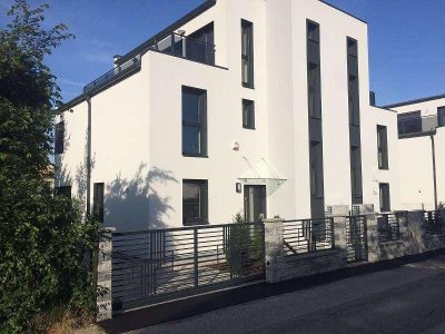 Provisionsfrei mieten, Luxus Doppelhaushälfte in Brunn/Geb. ab Sofort