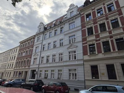 Gemütliche 3-Raum-Dachgeschosswohnung in ruhiger Lage, mit Einbauküche - Stellplatz möglich!
