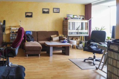 Helle Wohnung mit Balkon und schönem Ausblick in ruhiger Lage