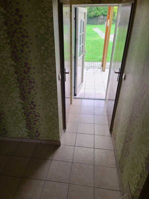 Frisch renoviertes 3-Zimmer-Haus mit Garten, Keller, Garage & Home-Office Möglichkeit – Marl-Brasser