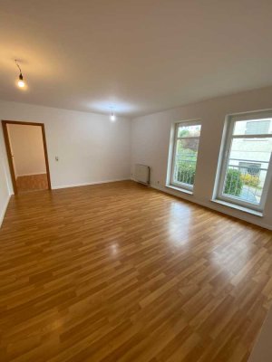 helle 2-Raumwohnung im Südcarré, neu saniert