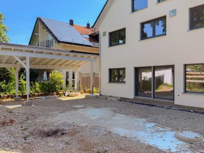 Neubau-DHH in Waldperlach, ca. 192 m² Luxus auf 4 Ebenen mit Panorama-Kamin und PV-Anlage