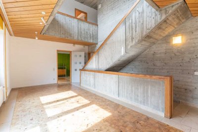 Architektenvilla mit drei separaten Apartments und Garten in Vohburg zu verkaufen