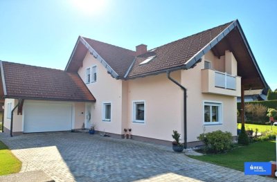 Top gepflegter Familienwohnsitz - einziehen &amp; wohlfühlen!
