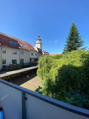 kleine  2-Raum-Wohnung mit Balkon, Wanne und Dusche in Altenburg