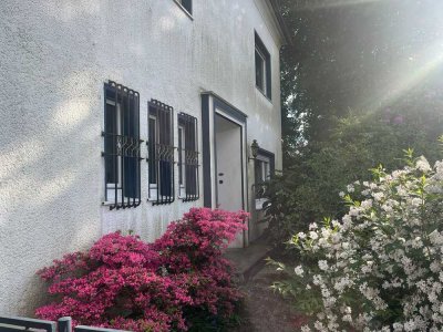 Geräumiges 12-Raum-Einfamilienhaus mit gehobener Innenausstattung in zentraler Lage in Remscheid