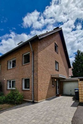 Bonn-Plittersdorf, beste Wohnlage in Nähe zum Rhein: sehr attraktive Doppelhaushälfte!