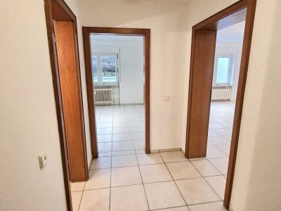 Schöner Wohnen!  58 m² - Ruhig-zentral-großzügiger Schnitt - West-Terrasse - Neue Einbauküche...!