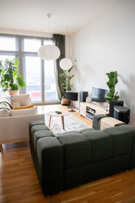 Urbanes Loftleben mit Mainblick ++ Exklusive Zwei Zimmer Wohnung in Bestlage Frankfurts ++