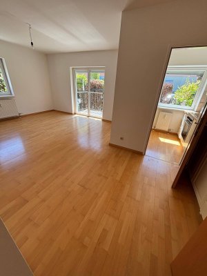 Helle 2 Zimmer Gartenwohnung in Salzburg Süd