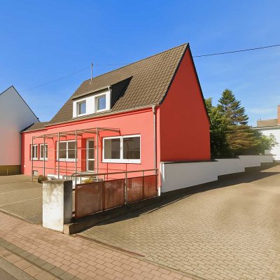 Einfamilienhaus mit viel Platz für Ihre Familie und XXL Garten