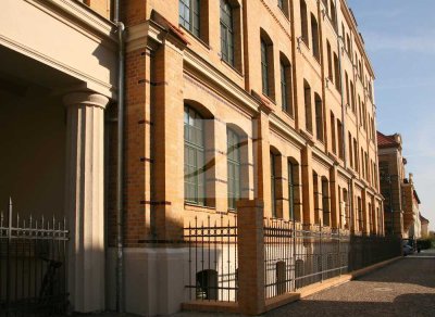 Traumhaft schöne Maisonette-Wohnung im Loft-Stil mit großem Balkon, Stellpla und ca. 110 m² Wohnfläc