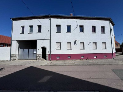 ruhiges MFH Nähe Teuchern (Kössuln)