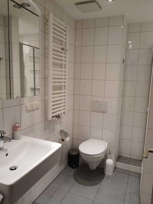 Frankfurt Niederrad 1-Raum-Appartement 2 OG, neues Bad, EBK, möbliert, 1-room,renewed,furnished