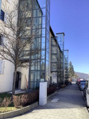 Erstbezug nach Kernsanierung: Optimal geschnittene 3,5 Zi. Whg. mit kl. Süd-Balkon und Wohnküche