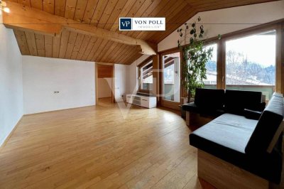 Dachgeschosswohnung mit Burgenblick