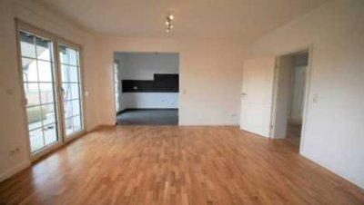 Attraktive 1 Zimmerwohnung mit Dachterrasse und PKW-Stellplatz zu vermieten, WE13