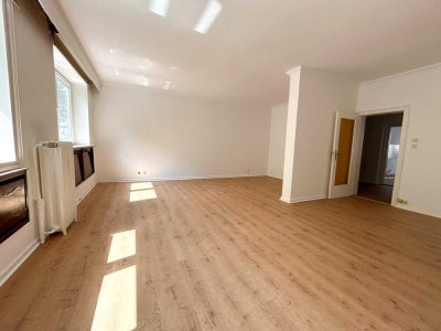 Wohnen mitten im Zentrum: Gepflegte 2-Zi.-Wohnung mit Balkon
