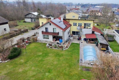 Großes Mehrfamilienhaus mit 12 Zimmern, Garten mit Pool, Balkone und Terrassen für nur 780.000€!