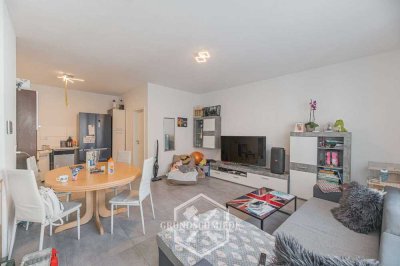 Helle 1 Zimmer Wohnung mit Balkon