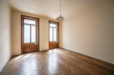 ++NEU++ 2-Zimmer Altbau-Wohnung (sanierungsbedürftig), in toller Lage