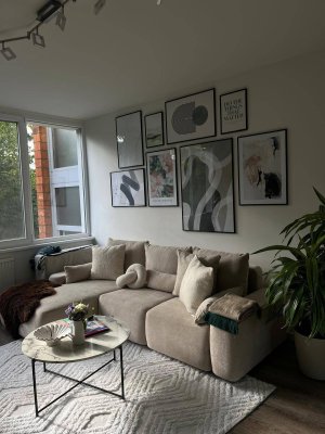 Helle, hochwertig sanierte 3–4 Zimmer Wohnung mit Designküche &amp; Loggia in Maria Enzersdorf Moderne, voll möblierte Wohlfühlwohnung nahe Mödling – offen, hell &amp; einzigartig