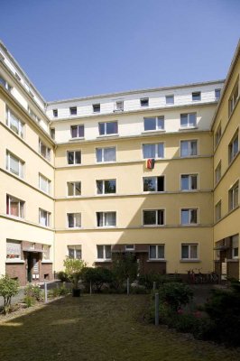 Große sanierte 2-Zimmer-Erdgeschosswohnung