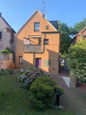 Mehrfamilienhaus mit drei Wohneinheiten in Lübeck-Schlutup – attraktive Kapitalanlage