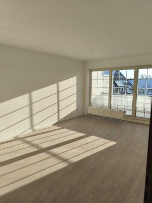 Helle 2-Zimmer Wohnung in Rostock Toitenwinkel mit Balkon und Tiefgarage