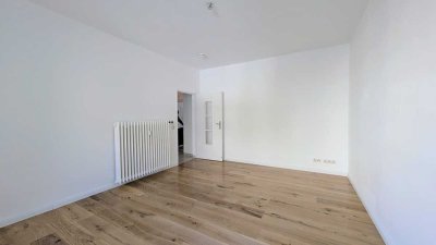 4-Zimmer-Wohnung in Schlossnähe in 1. OG  (Beletage)