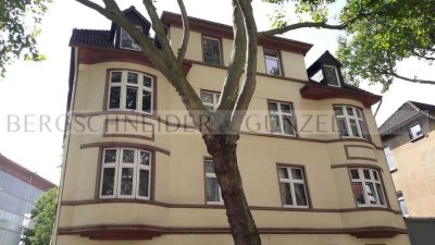 Große 5-Zimmer Wohnung mit Erker und 2 Balkonen in Gelsenkirchen!!Provisionsfrei!!
