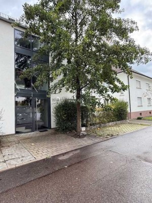 Moderne 3 Zimmer Wohnung in Top Lage von Weilheim, 2 Balkone, barrierefrei, Erdwärme