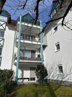 Perfektes Single-Appartement mit Garten und Tiefgarage