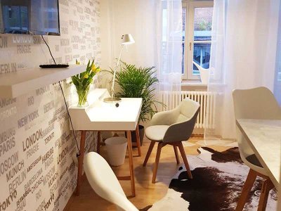 NEW 07-25 ! City Apartment i.d. Dresdner Altstadt m. Balkon/ WLAN/TV/ all inkl.