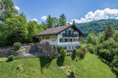 Von Privat: Charmante Landhausvilla in unverbaubarer Sonnenlage