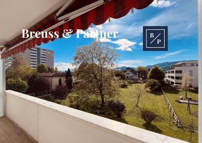 Einziehen &amp; wohlfühlen: Frisch renovierte 3-Zimmer-Wohnung mit sonnigem Westbalkon