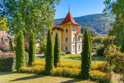 Romantik Schlössl in Seenähe – ein Märchenschloss voller Geschichte und Magie