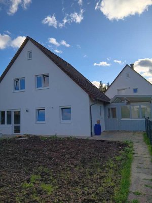 Preiswertes 5,5-Zimmer-Einfamilienhaus mit EBK in Crailsheim