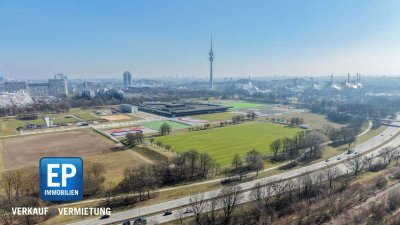 Weitblick, Sonne & Raum: Renovierte 4-Zimmer-Wohnung in der denkmalgeschützten Olympia Pressestadt