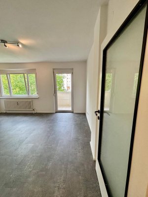 Moderne 1-Zimmer Wohnung mit Balkon und Aufzug