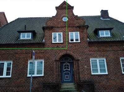 Schöne, helle, lichtdurchflutete 4-Zimmer-Wohnung mit EBK und Balkon in Bredstedt (OG links)