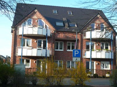 2 Zimmer-OG-Wohnung mit Balkon zu vermieten! (WBS erforderlich für 2 Personen ab 60 J.)