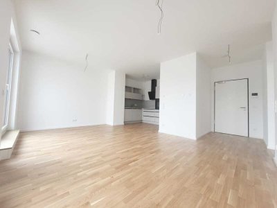 Bezauberndes Penthouse für Singles oder Pärchen!
