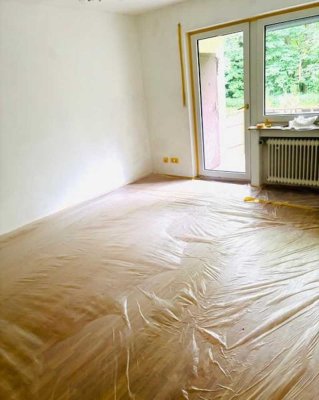TOP 3-er WG Wohnung direkt am Flaucher! Teilsaniert, 3 Zi, Wohnküche, Westbalkon, keine EBK!